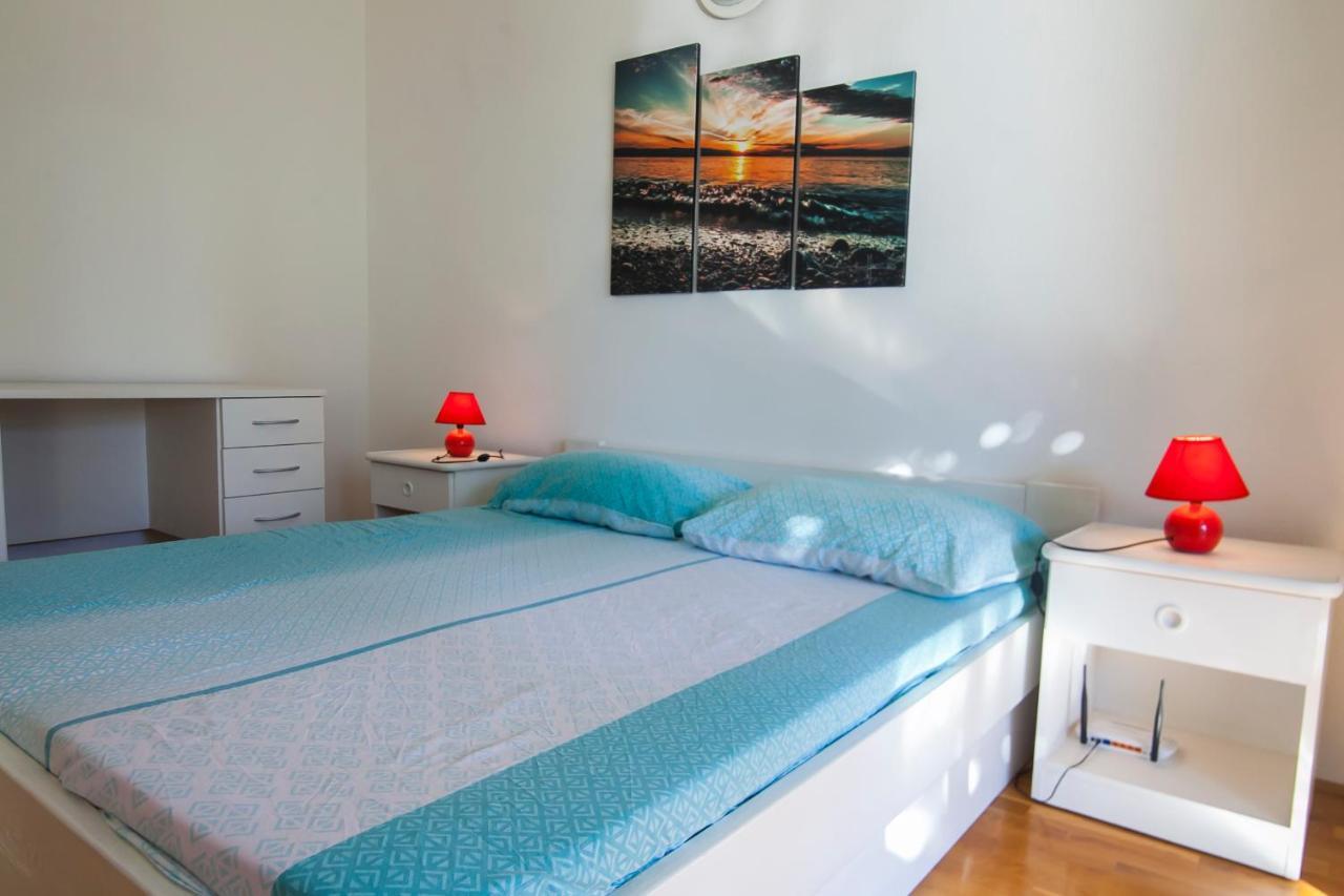 Apartments Radic โบล ภายนอก รูปภาพ