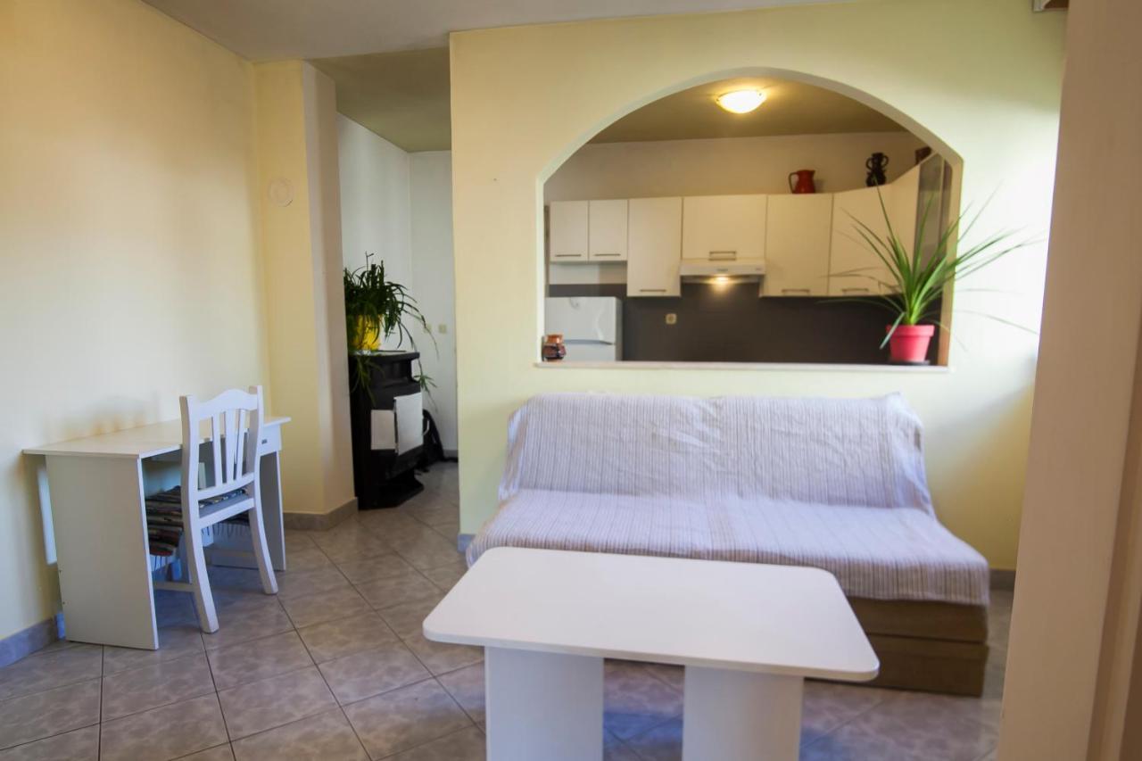 Apartments Radic โบล ภายนอก รูปภาพ