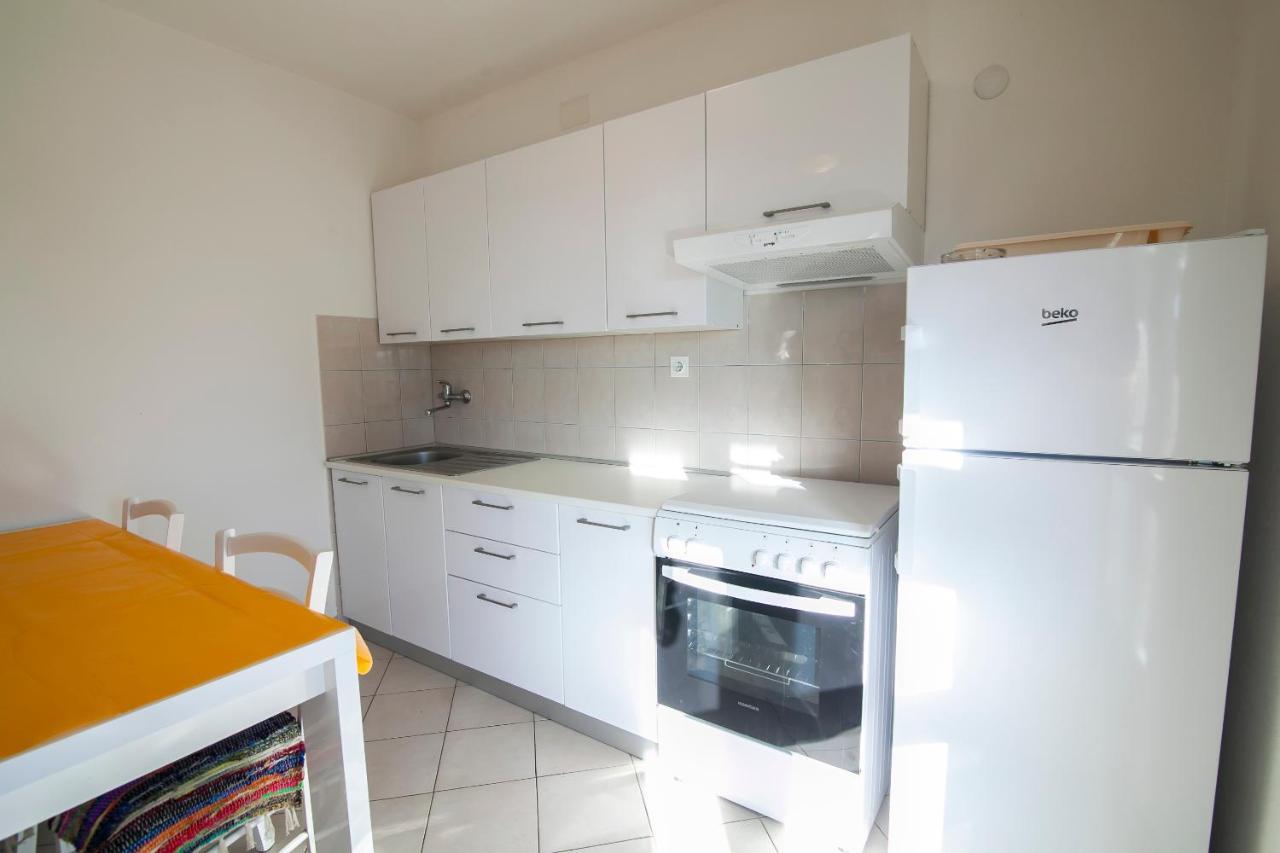 Apartments Radic โบล ภายนอก รูปภาพ